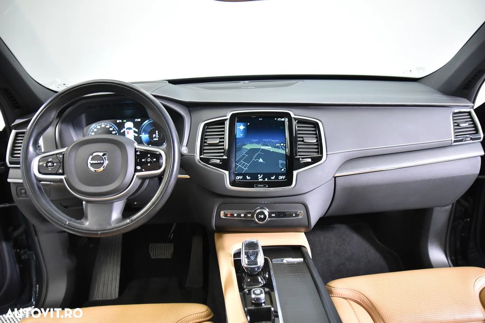 Volvo XC 90 - 9