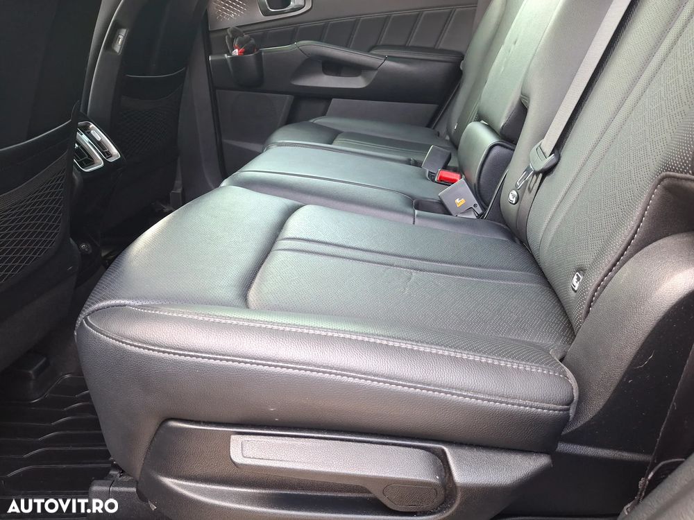 Kia Sorento 2.2 DSL 8AT 4x4 Cosmo - 25