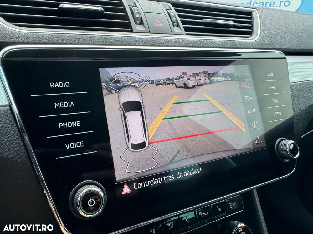 Skoda Superb 2.0 TDI DSG Ambition - 12