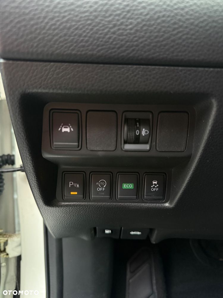 Nissan Qashqai 1.6 DCi Xtronic N-Connecta - 18