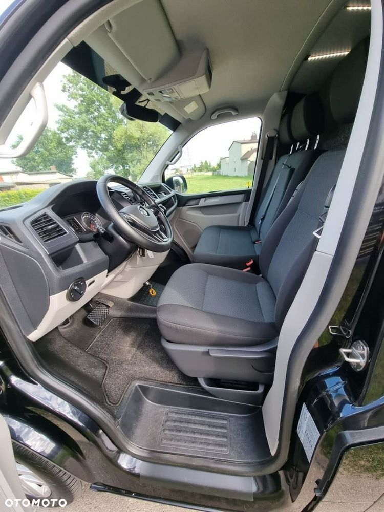 Volkswagen Transporter - 9