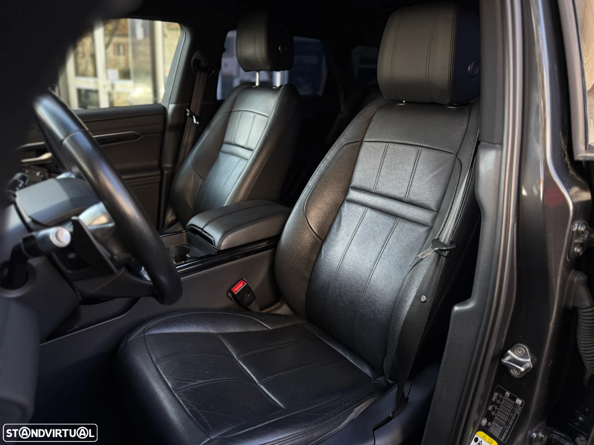 Land Rover Range Rover Evoque 2.0 D180 AWD R-Dynamic S Auto - 16