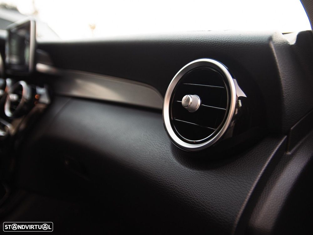 Mercedes-Benz C 180 BlueTEC Exclusive - 35