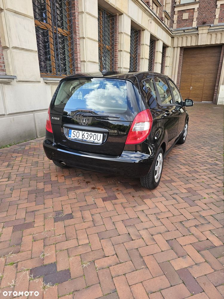 Mercedes-Benz A-Class 2010 photo 4