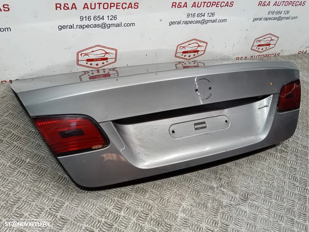 Tampa Porta Mala BMW Série 3 Coupe E92 Original - 3