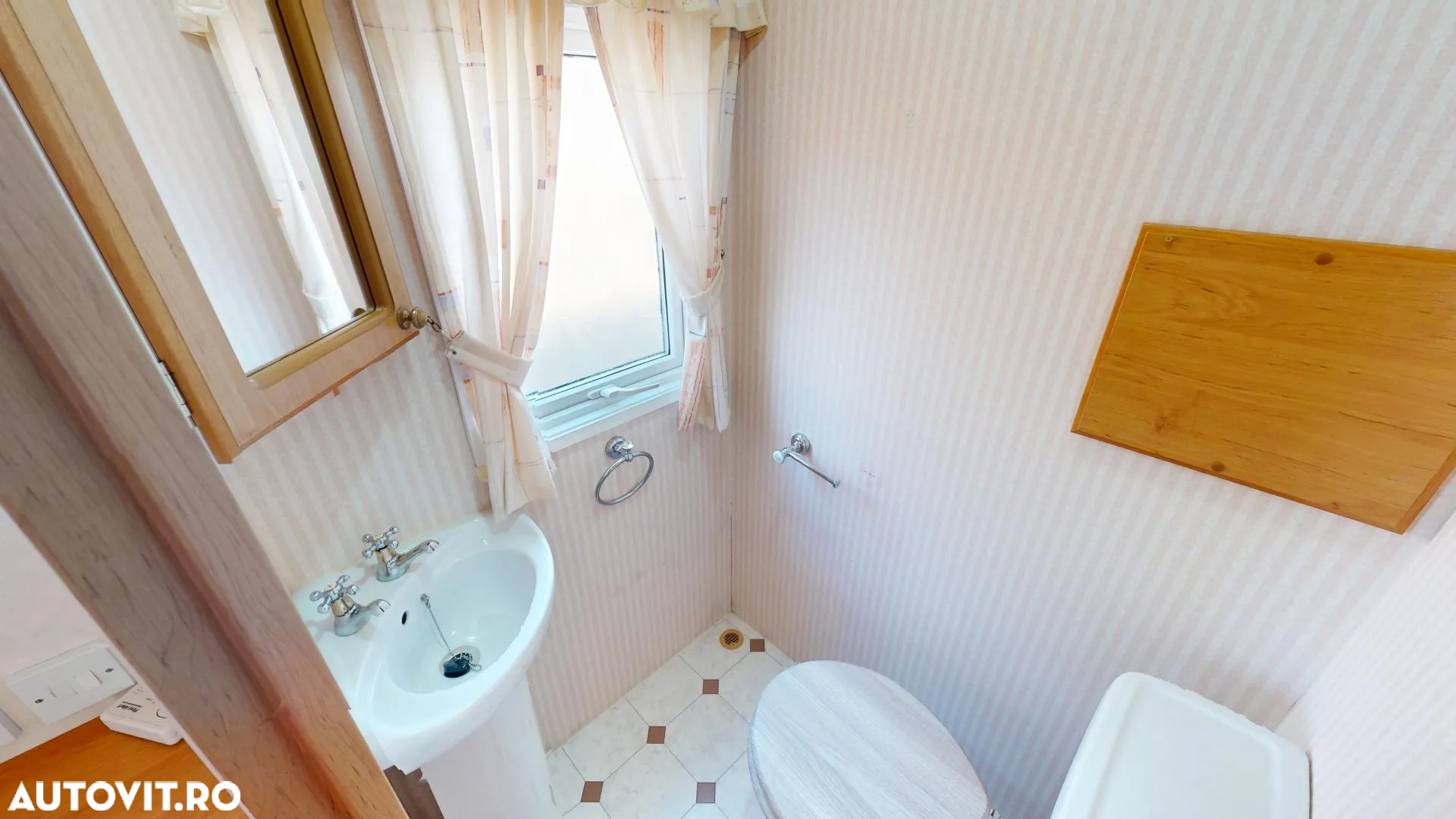 Alta Casă mobilă Pemberton Montreux nr. 561 | Tâmplărie PVC și încălzire centrală cu calorifere | 12 x 4 m | 2 dormitoare și 2 băi - 6