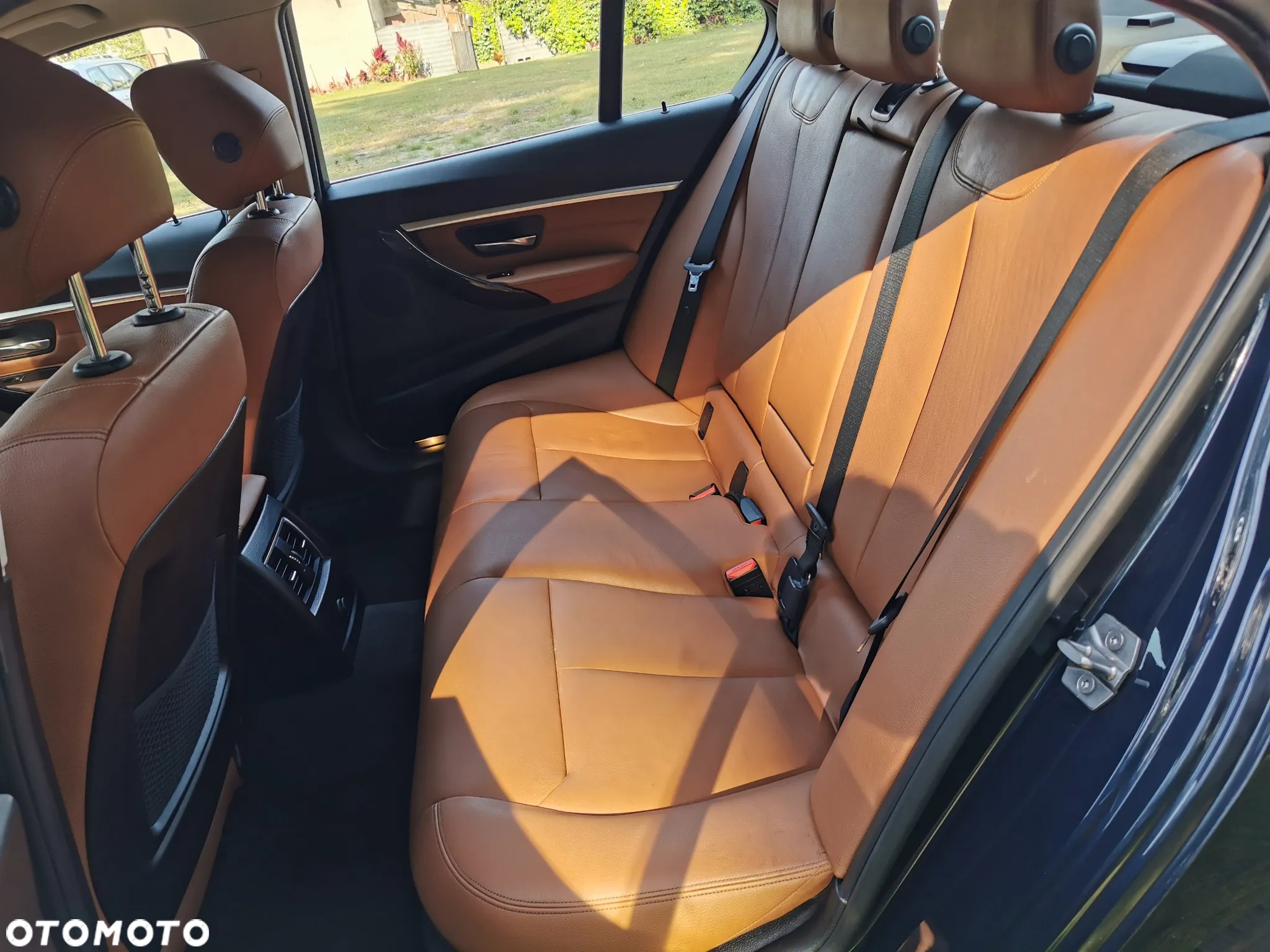 BMW Seria 3 320d Luxury Line - 13
