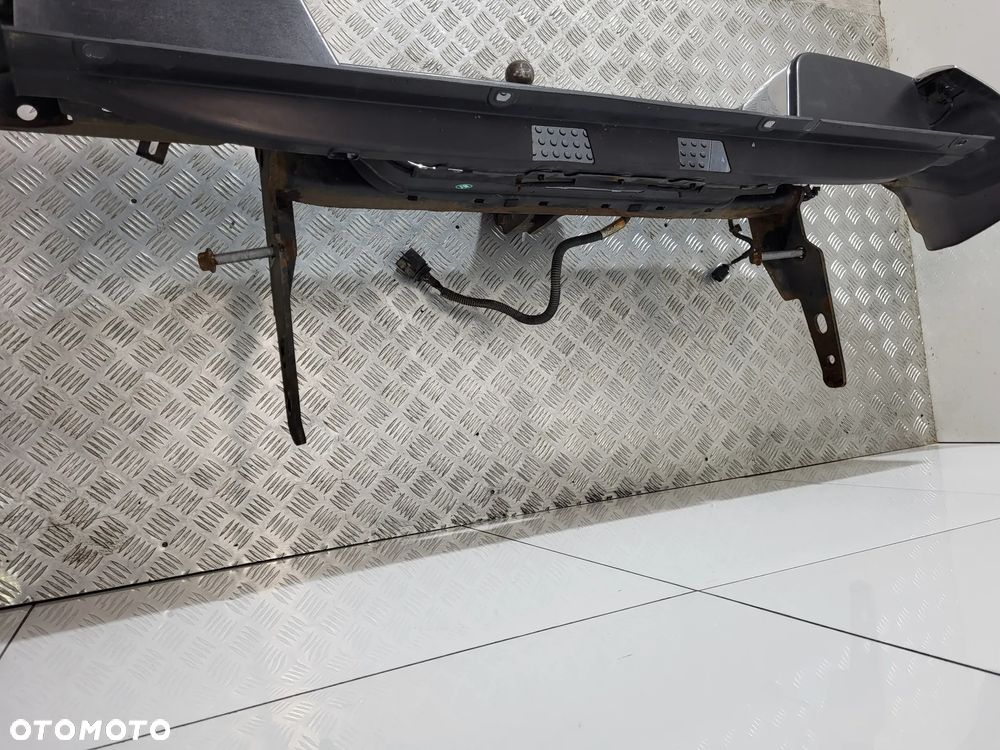 Vw Amarok Zderzak Belka Hak Tył Chrom - 12