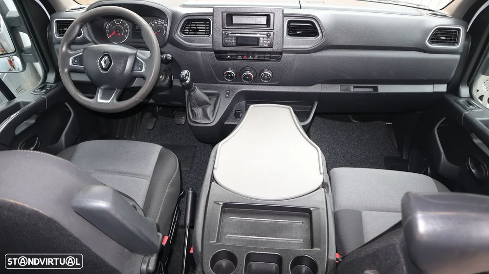 Renault Master 2.3 dCi 135 L3H2 7 lugares - 18