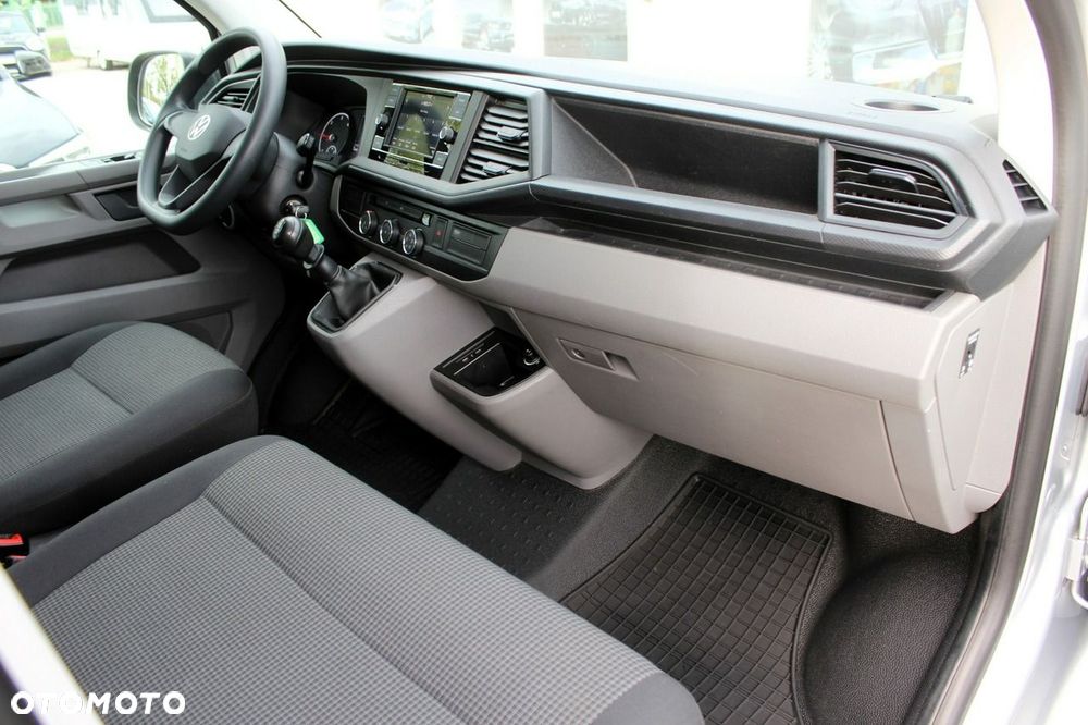 Volkswagen Transporter - 12