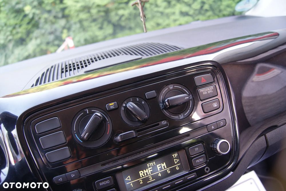 Volkswagen up! ASG move - 24