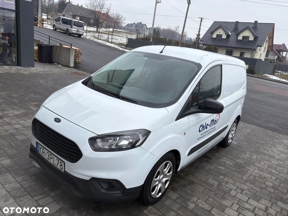 Ford Transit Courier - 1