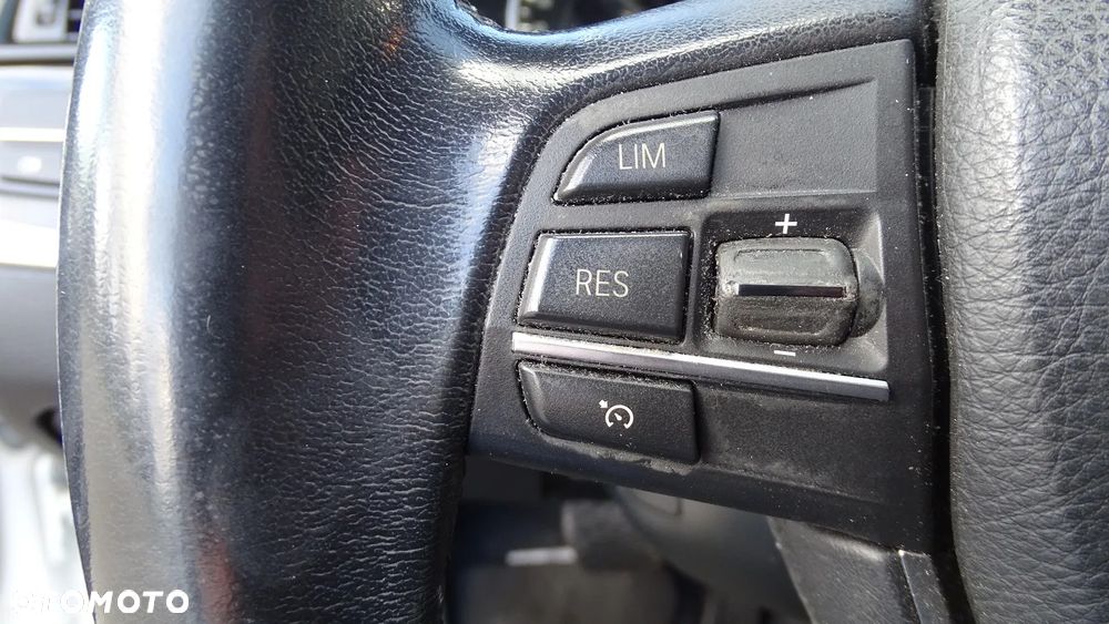 BMW Seria 5 520d Sport - 18