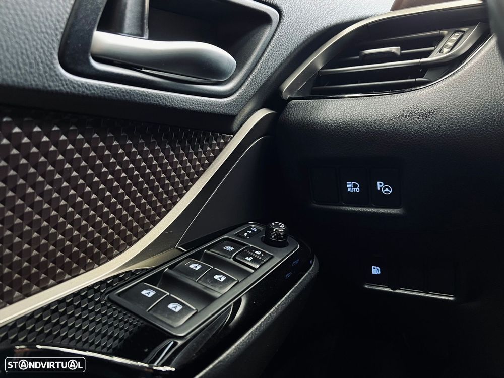 Toyota C-HR 1.8 HSD Exclusive+P.Luxury - 21