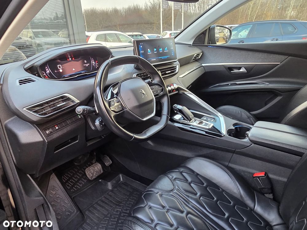 Peugeot 5008 1.5 BlueHDI Allure S&S EAT8 - 21