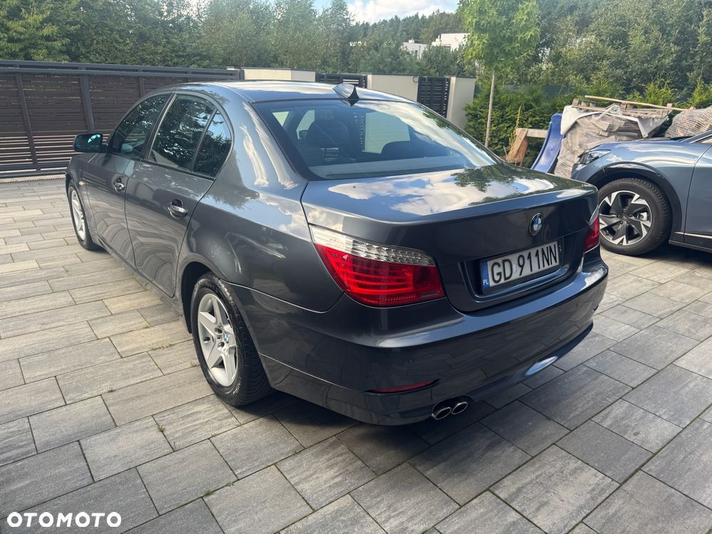 BMW Seria 5 525d - 7
