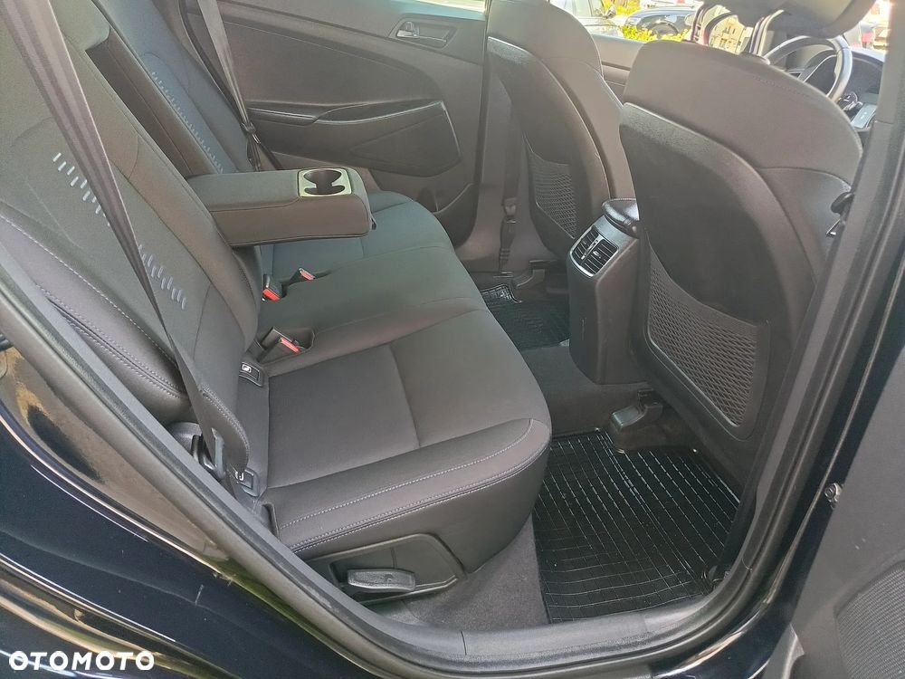 Hyundai Tucson blue 1.7 CRDi 2WD Passion Plus - 13