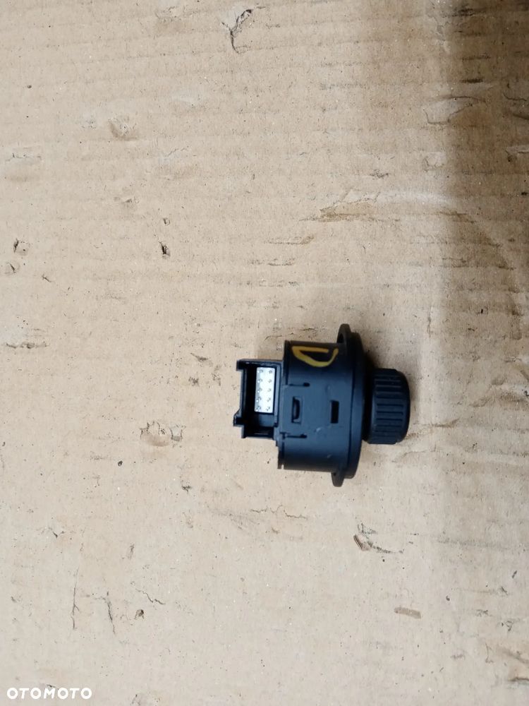 Przełącznik regulacji lusterek Skoda Rapid 5JC959565 - 4
