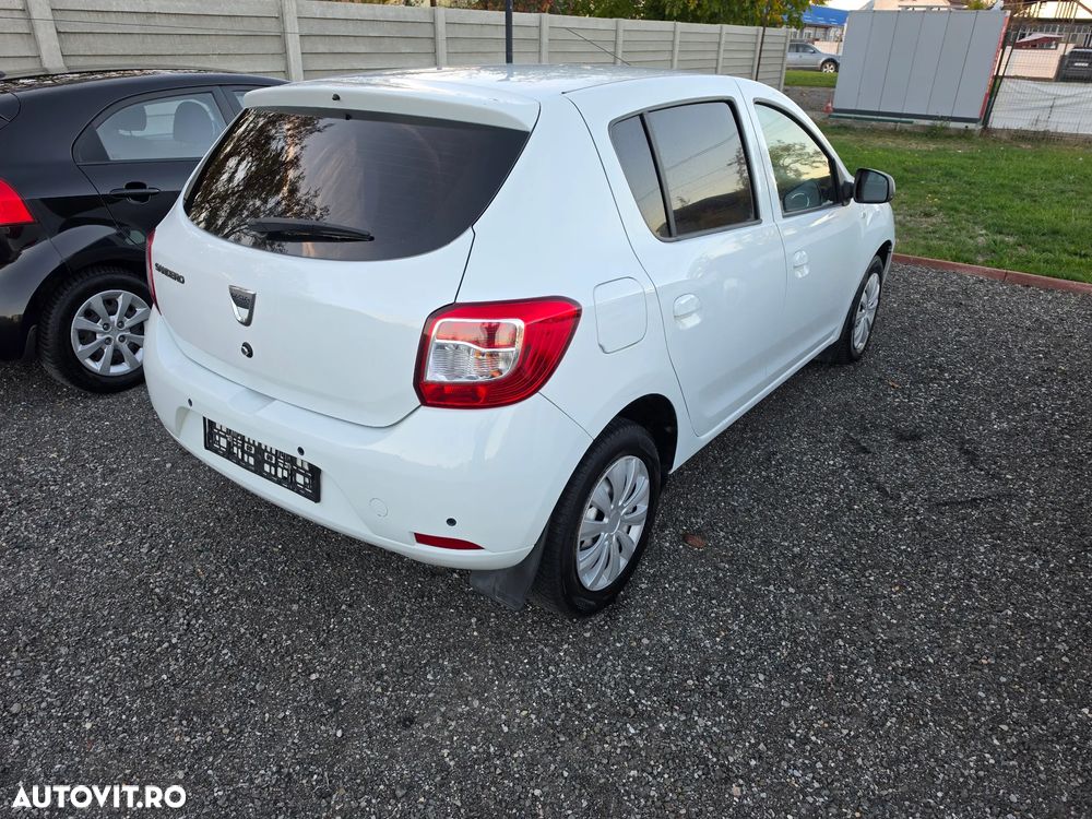 Dacia Sandero - 4