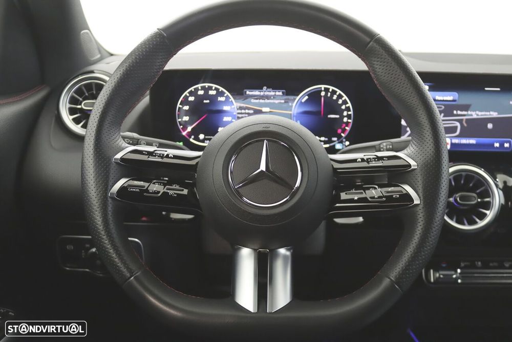 Mercedes-Benz A 250 e AMG Line - 9