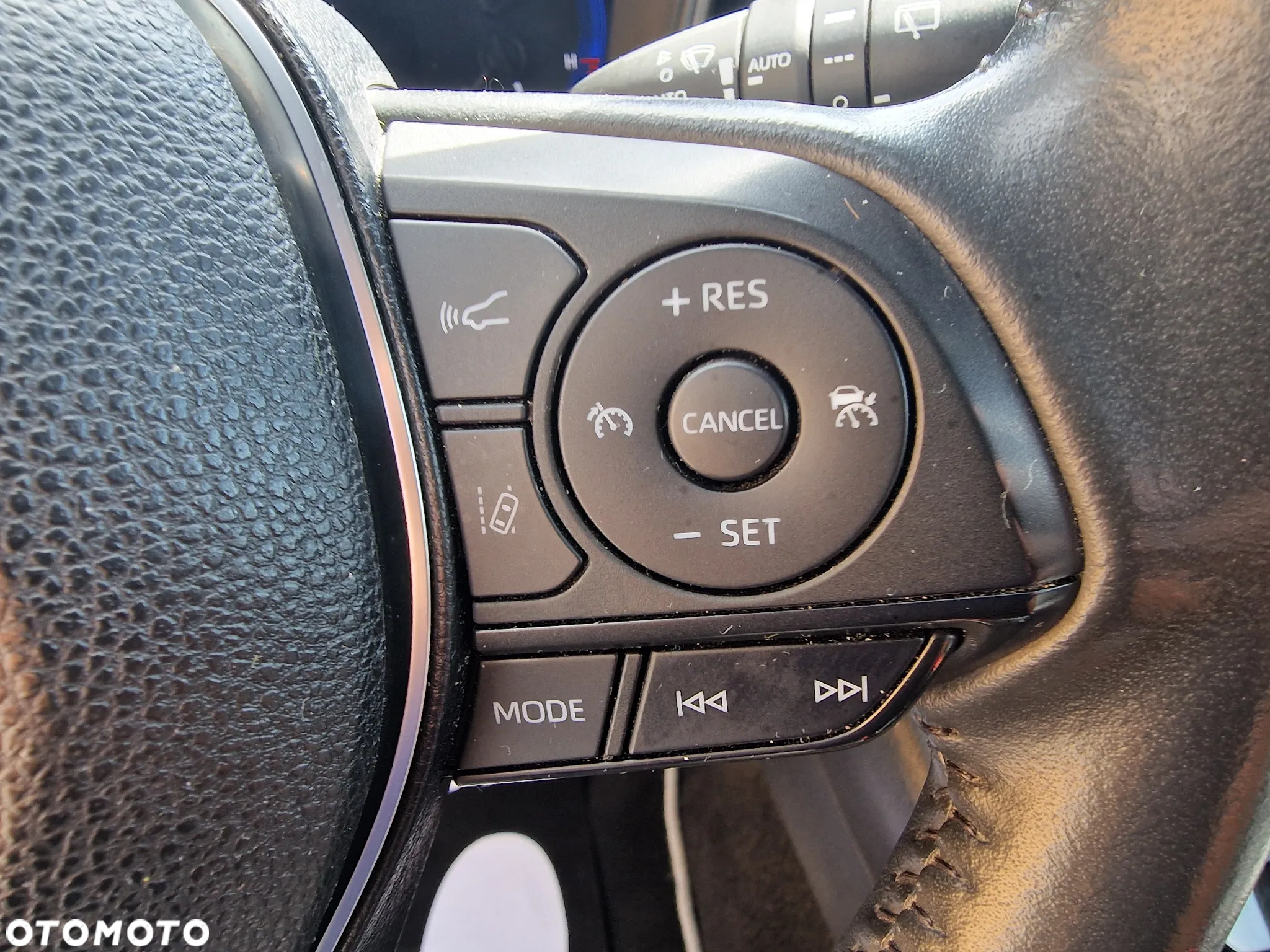 Toyota Corolla 1.8 Hybrid Active - 19