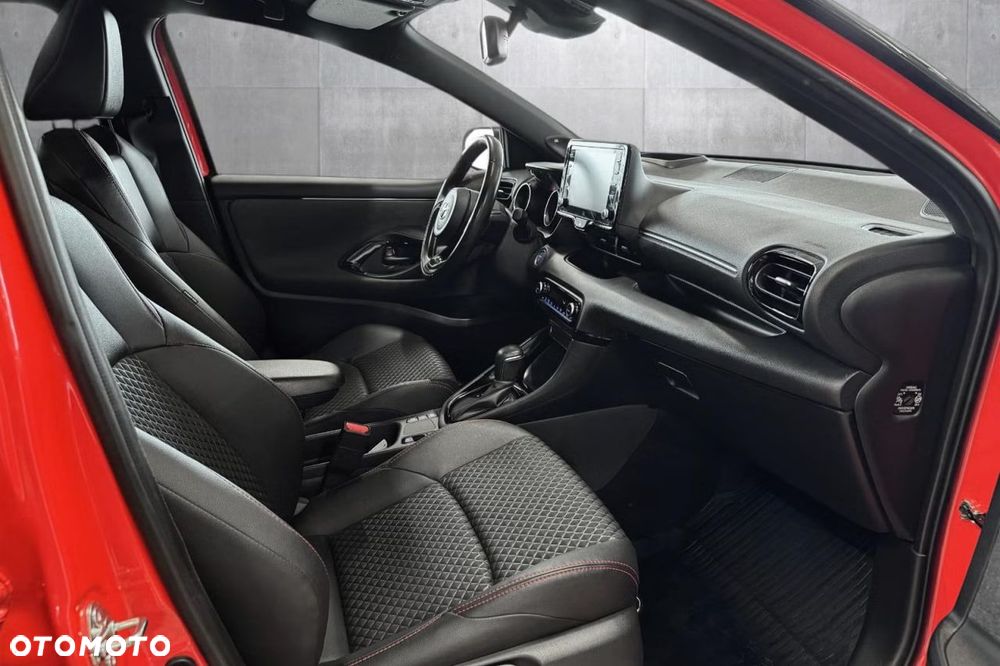 Toyota Yaris Hybrid 1.5 Premiere Edition - 10