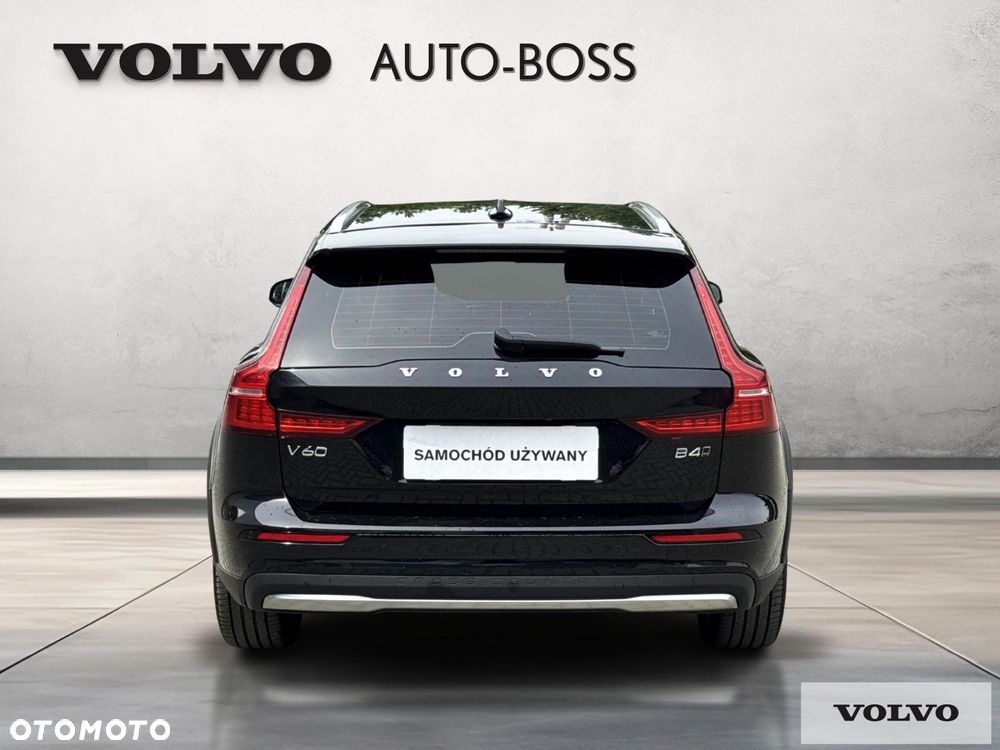 Volvo V60 Cross Country - 4