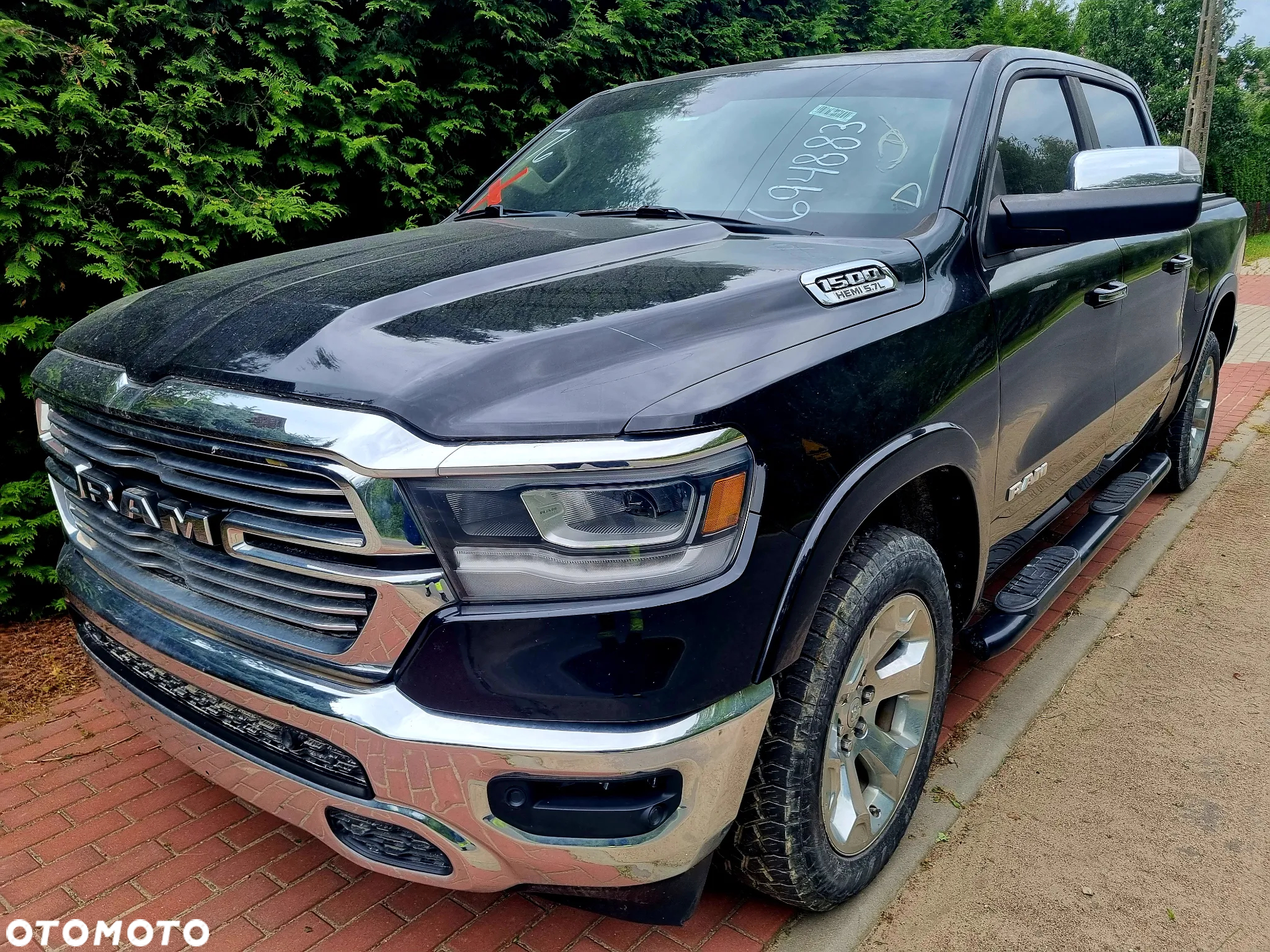Dodge RAM 1500 5.7 4x4 - 6