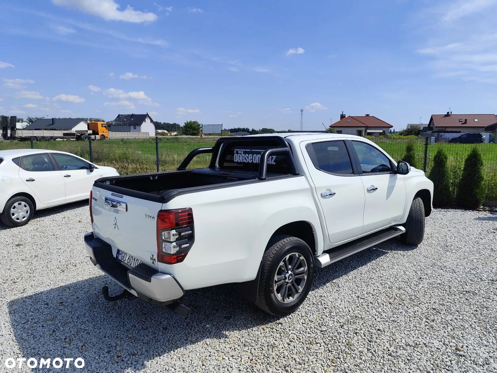 Mitsubishi L200 - 13