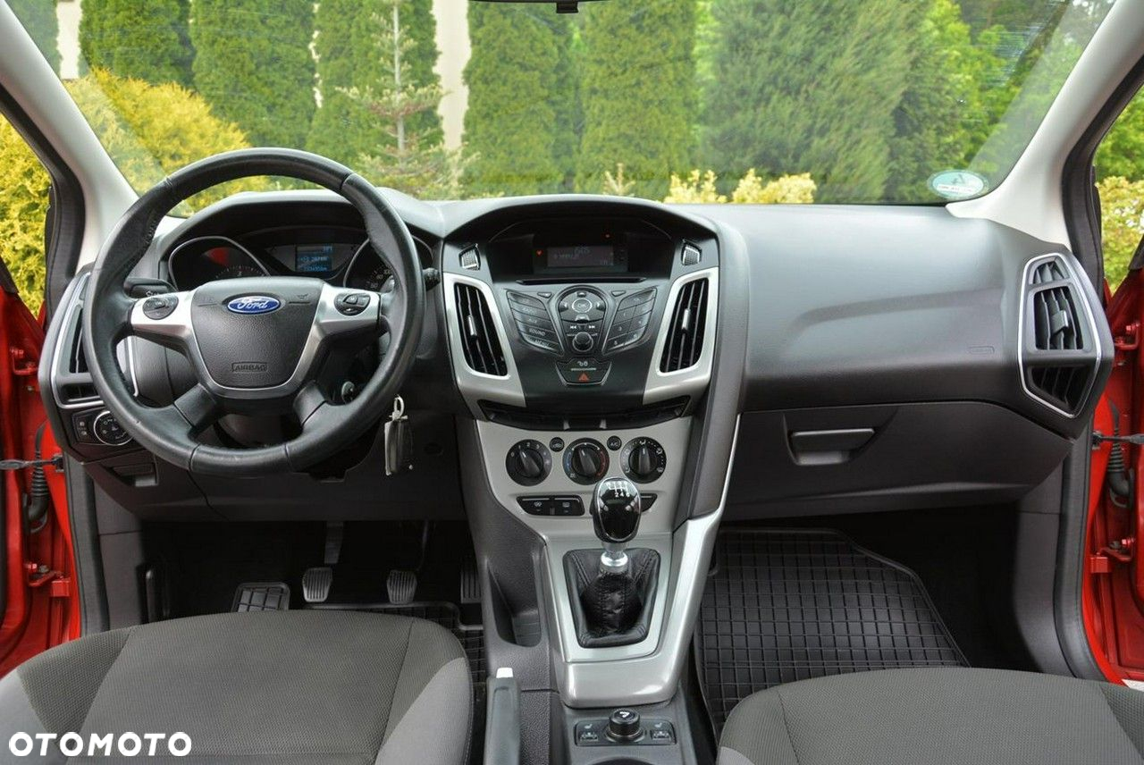 Ford Focus - 22