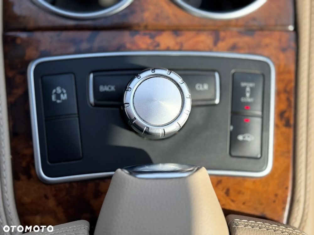 Mercedes-Benz CLS 500 4Matic BlueEFFICIENCY 7G-TRONIC - 16
