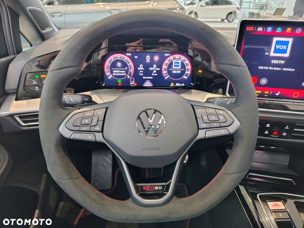 Volkswagen Golf - 18