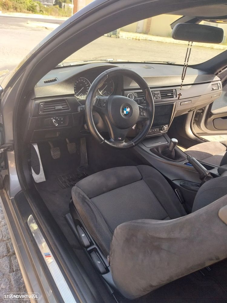 BMW 320 d Coupe Edição M - 5