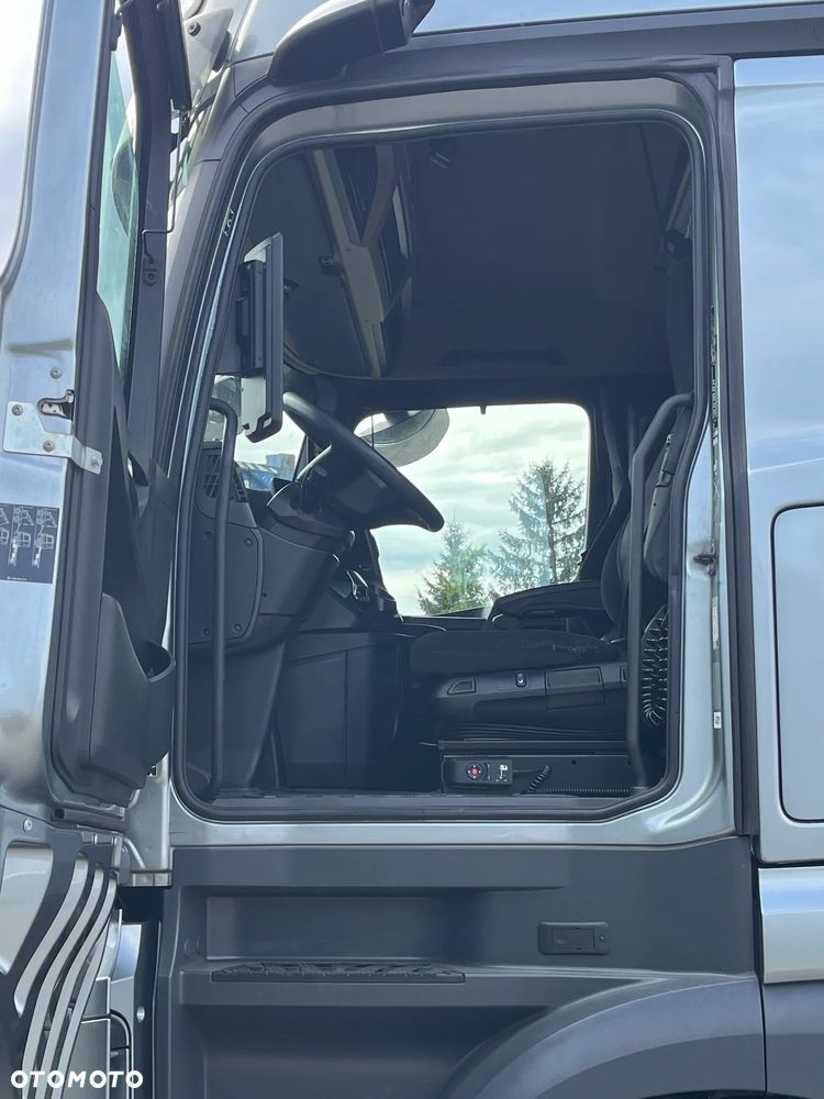 Mercedes-Benz ACTROS 1848 LS Giga Space - 13