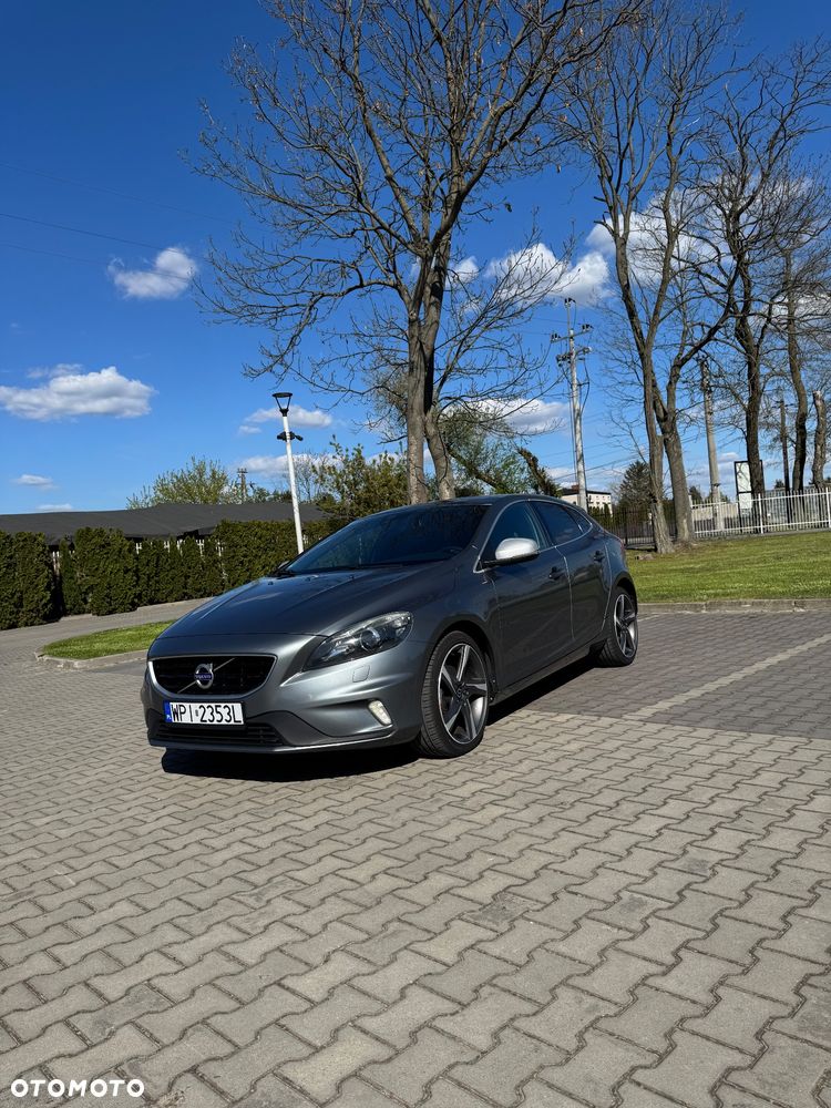 Volvo V40 D2 Drive-E R-Design Kinetic - 1