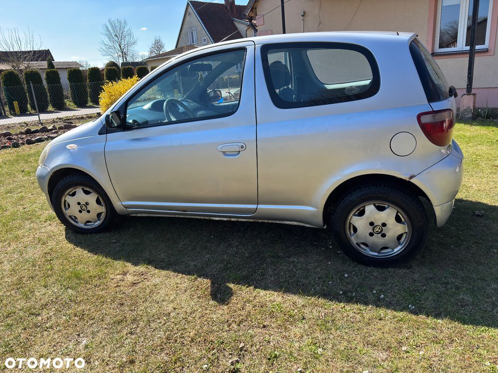 Toyota Yaris - 7