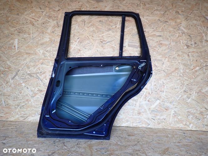 MERCEDES W204 204 GLK drzwi prawe tylne tył - 7