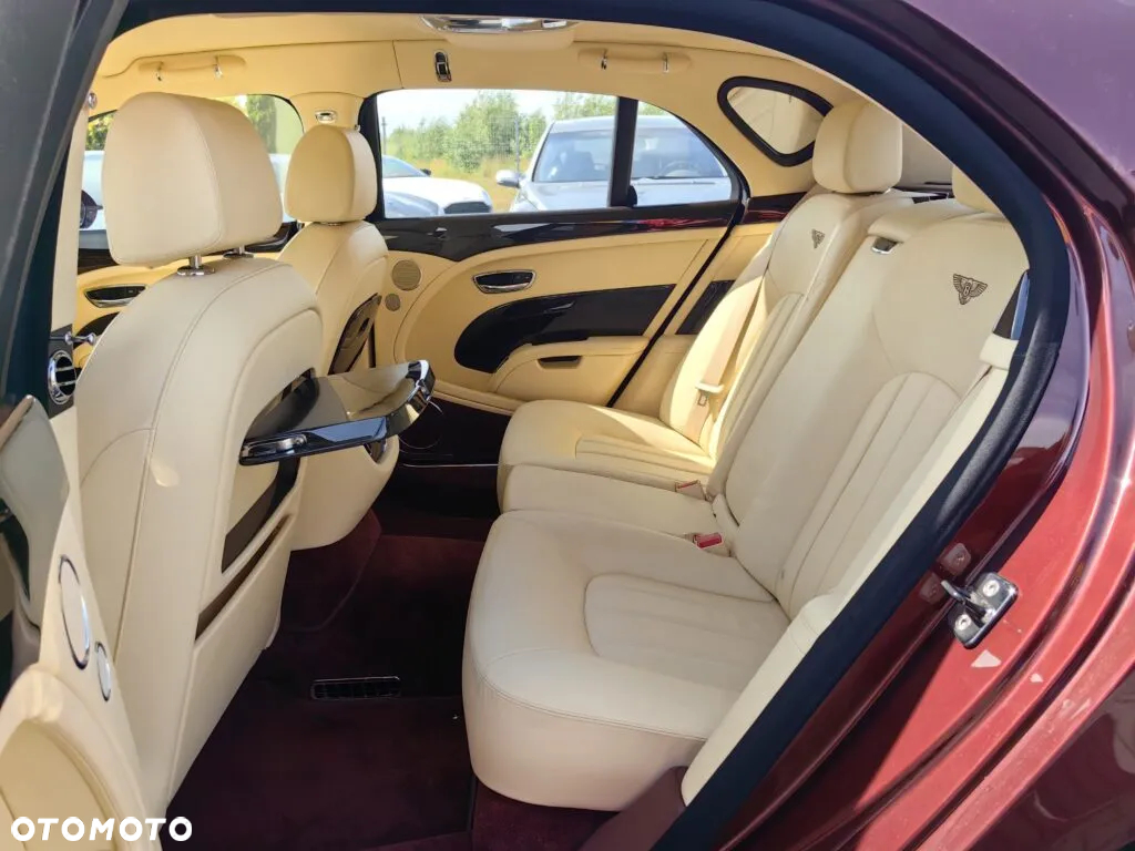 Bentley Mulsanne Speed - 29