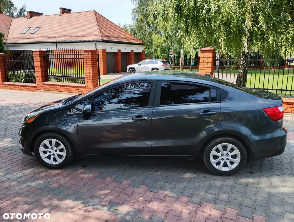 Kia Rio 1.6 EX Top - 8