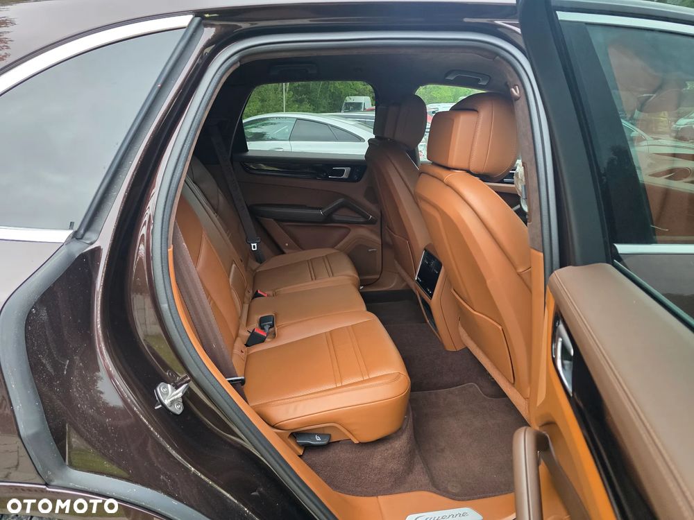 Porsche Cayenne E-Hybrid Platinum Edition - 17