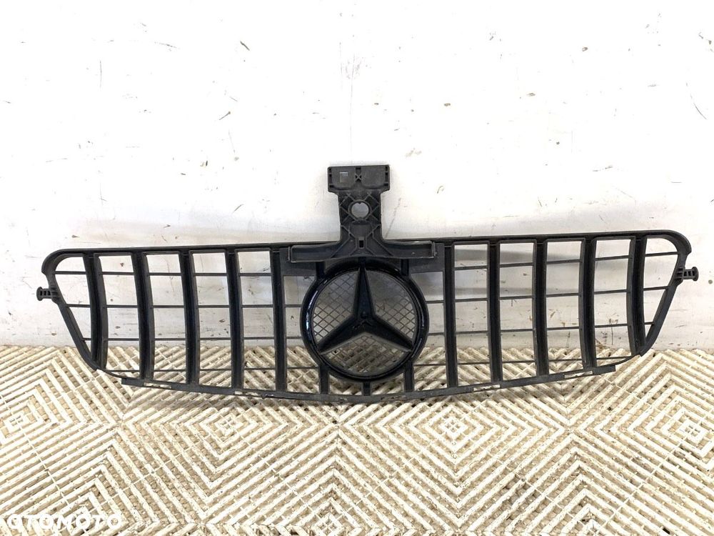 ATRAPA GRILL - 799.00 PLN - MERCEDES-BENZ KLASA C T-Model (S204) 2007 - 2014 C 220 CDI (204.208) 125 - 3