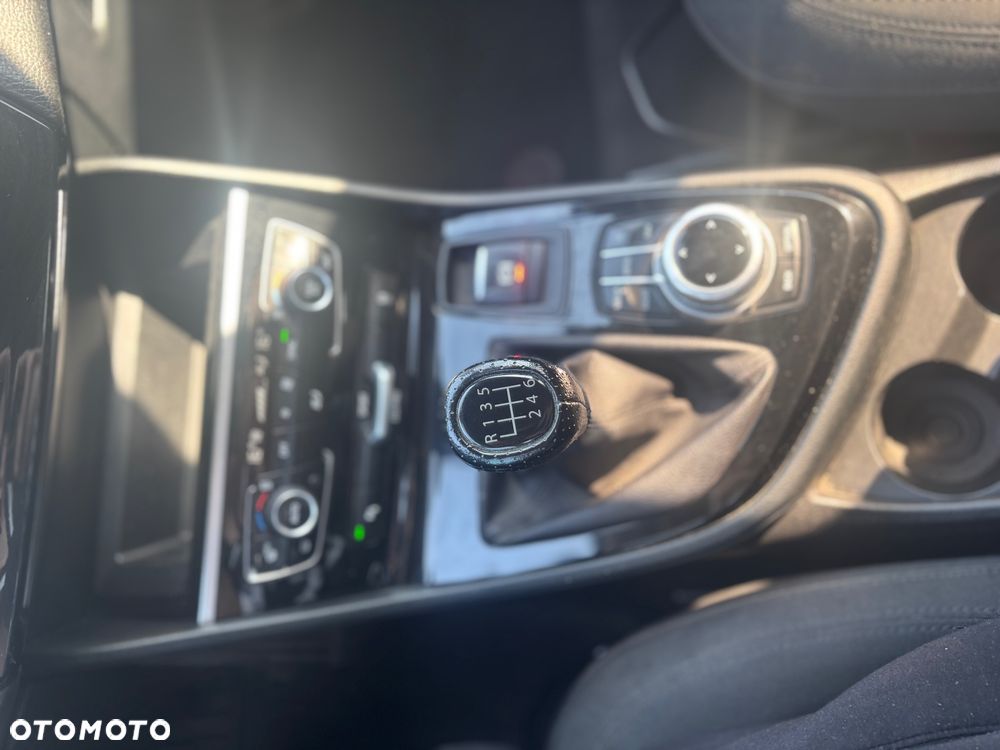BMW Seria 2 216d - 10