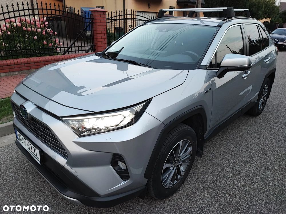 Toyota RAV4 - 1