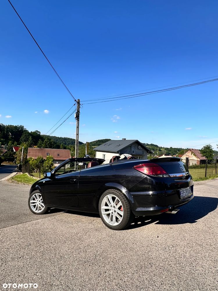 Opel Astra 1.9 CDTI Cosmo - 3