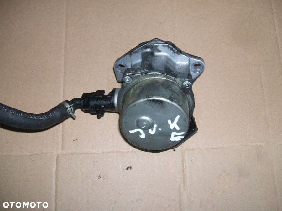 NISSAN JUKE 1.5dci VACUM WACUM POMPA 8201005306-B - 1