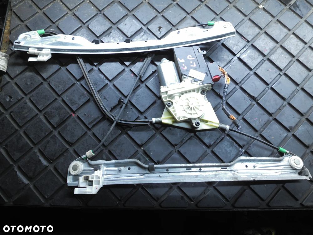 Podnośnik szyby przód LEWY Citroen 9632531880 - 1