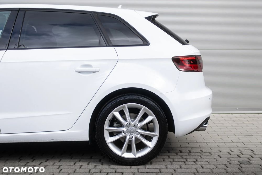 Audi A3 Sportback 1.4 TFSI Ambition - 19