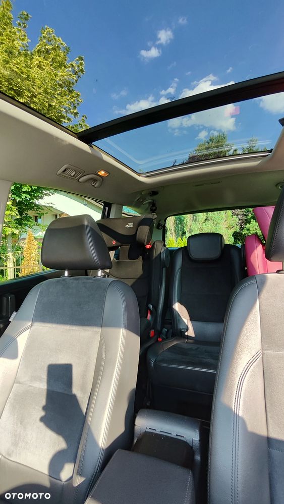Volkswagen Sharan - 8