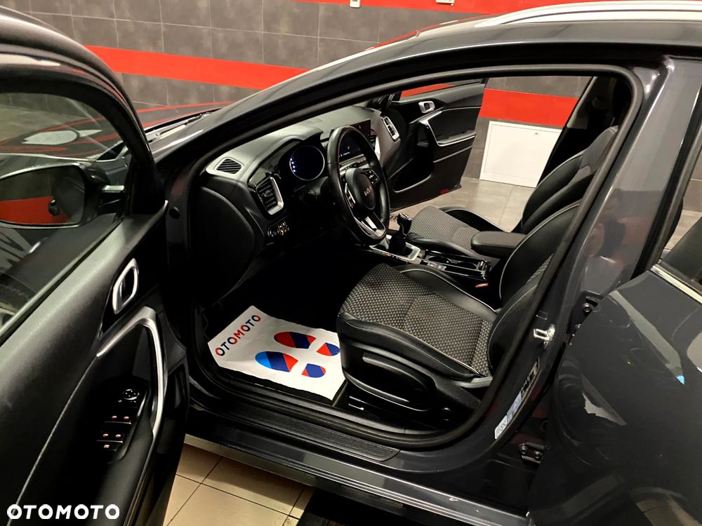 Kia Ceed 1.5 T-GDI Business Line - 12