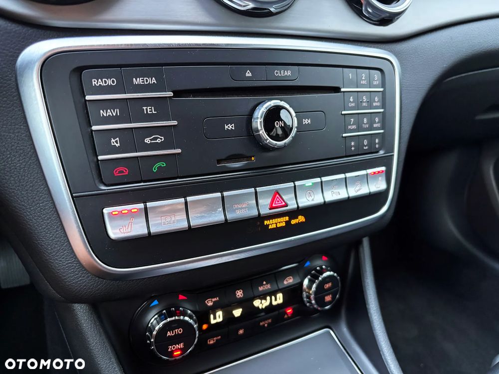 Mercedes-Benz GLA 250 4-Matic Style - 27